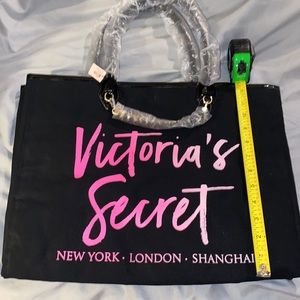 NWOT Victoria’s Secret canvas and patent leather trimmed purse